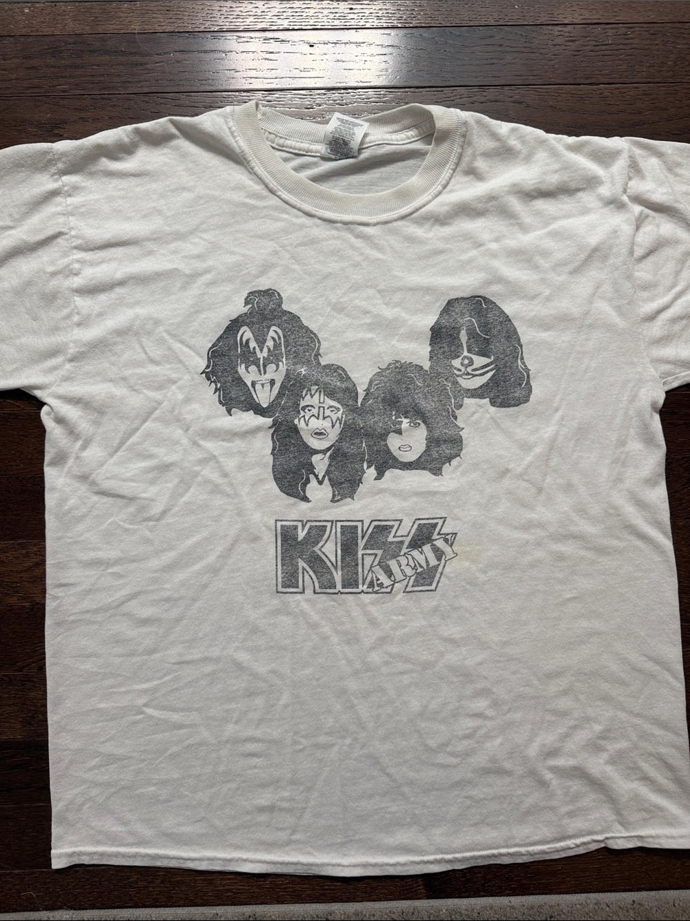 White Kiss Short Sleeve Tee with Black Band Graphic